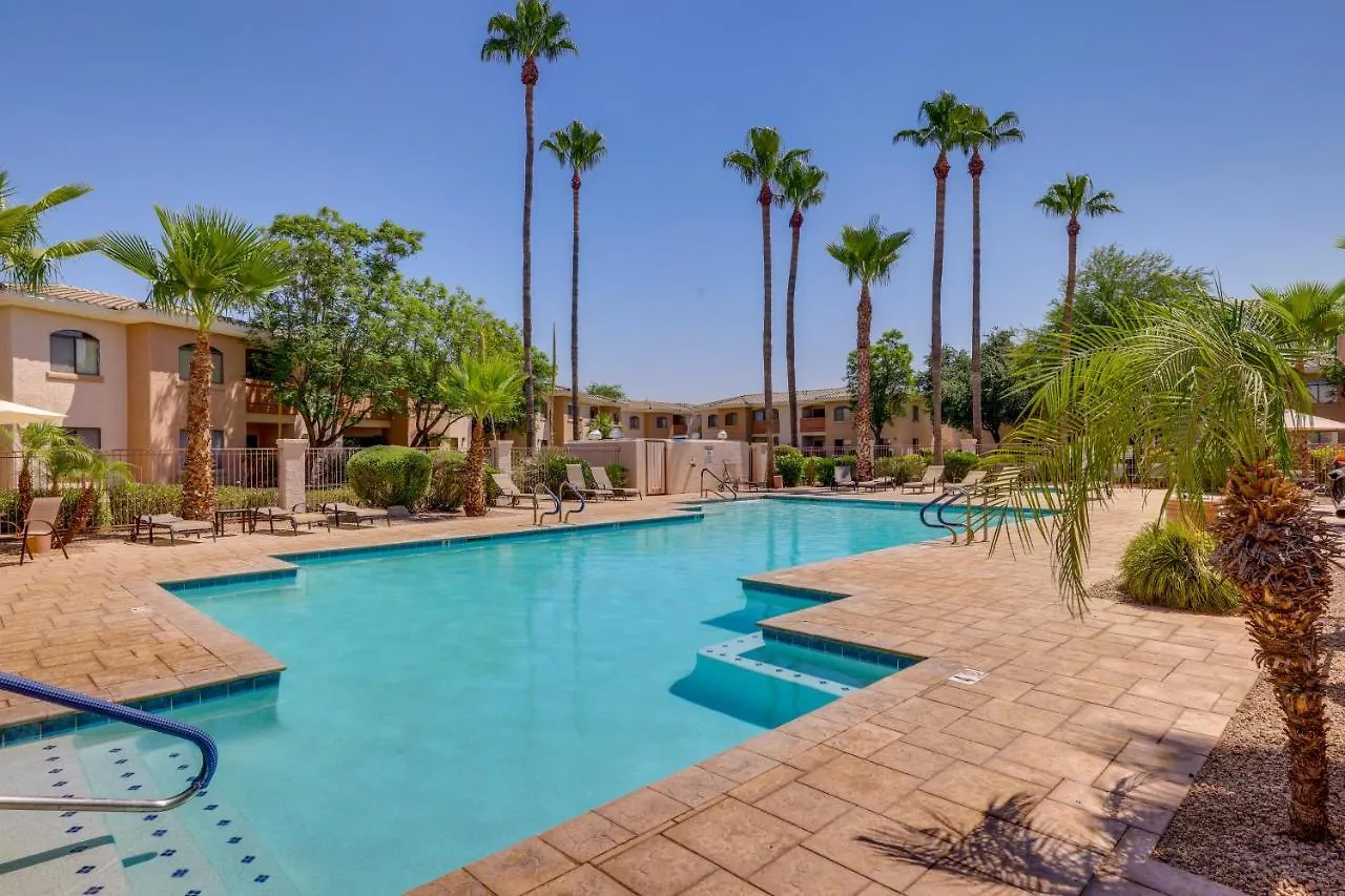 Ideally Located Phoenix Rental With Community Pool!